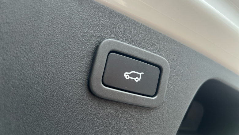 Jaguar E-Pace 2.0d [180] R-Dynamic HSE 5dr Auto Diesel Estate